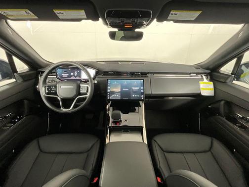 Santorini Black Metallic 2026 Land Rover Range Rover Sport SE