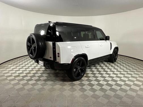 2022 Land Rover Defender 110 X-Dynamic HSE