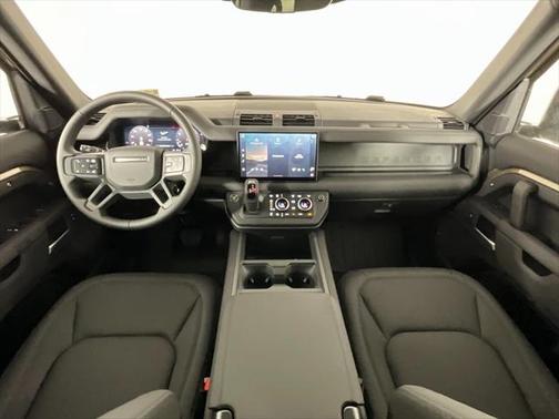 2025 Land Rover Defender 110 P400 S