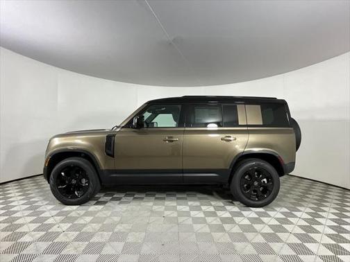 2025 Land Rover Defender 110 P400 S
