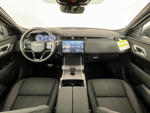 2026 Land Rover Range Rover Velar P400 Dynamic SE