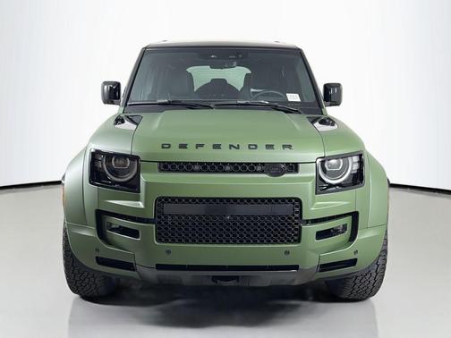 Narvik Black 2026 Land Rover Defender P635 OCTA Black