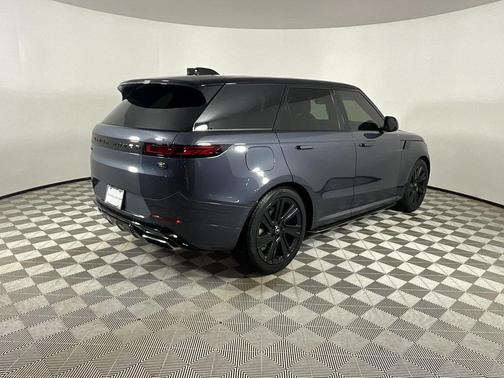 2023 Land Rover Range Rover Sport SE