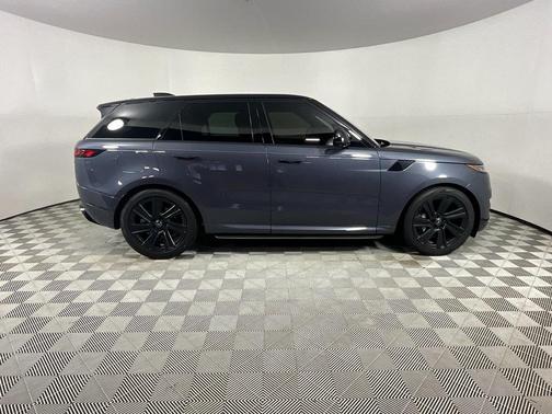 2023 Land Rover Range Rover Sport SE