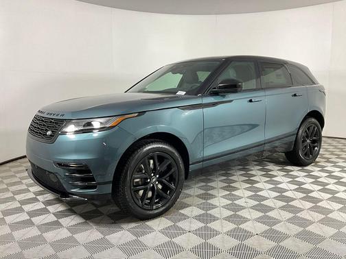 Giola Green Metallic 2026 Land Rover Range Rover Velar P250 SE R-Dynamic
