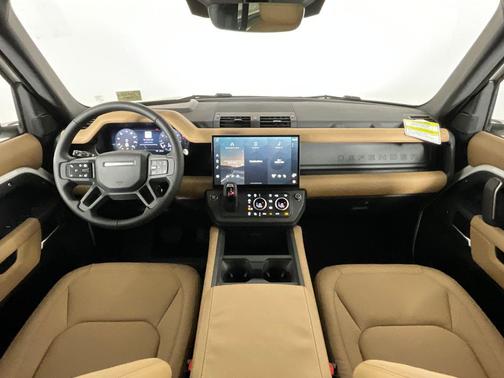 Fuji White 2026 Land Rover Defender P400 X-Dynamic SE