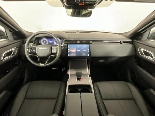 2026 Land Rover Range Rover Velar P250 SE R-Dynamic