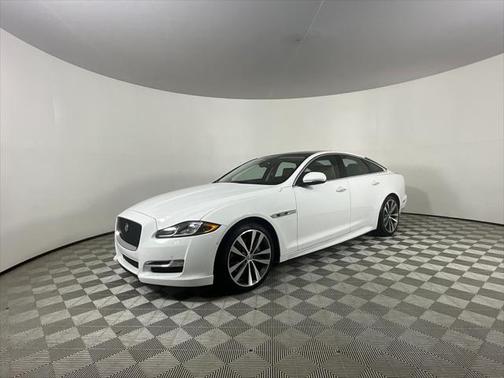 2019 Jaguar XJ R-Sport