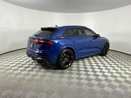 2025 Audi RS Q8 4.0T