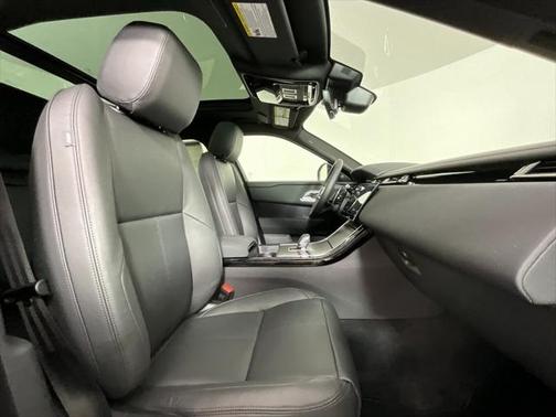 2026 Land Rover Range Rover Velar P400 Dynamic SE