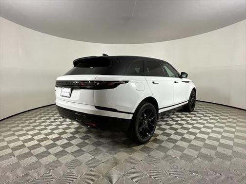 2026 Land Rover Range Rover Velar P400 Dynamic SE