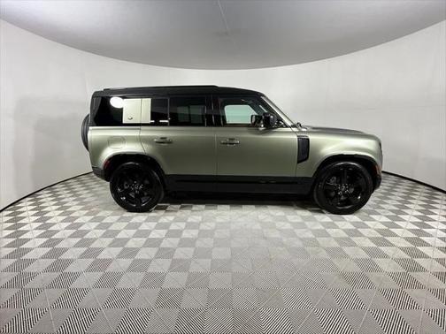 2023 Land Rover Defender 110 X-Dynamic SE