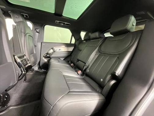 2025 Land Rover Range Rover Sport P360 S