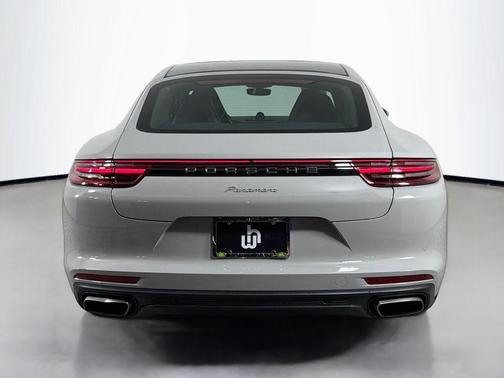 Chalk 2020 Porsche Panamera 4