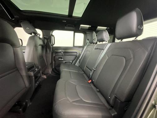 2026 Land Rover Defender P300 S