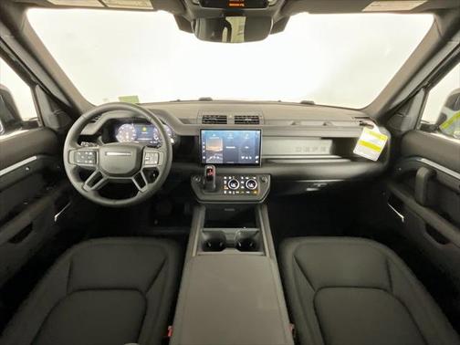 2025 Land Rover Defender 110 P300
