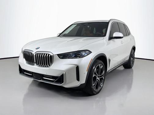 Mineral White Metallic 2024 BMW X5 sDrive40i