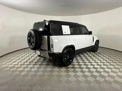 2024 Land Rover Defender 110 P300