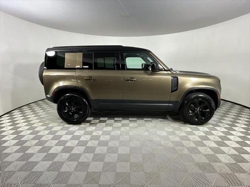 2024 Land Rover Defender 110 P300