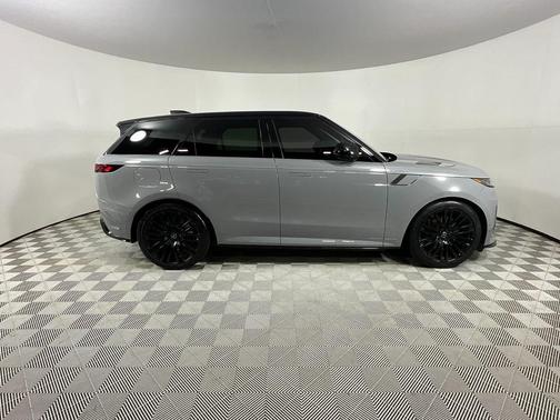 2025 Land Rover Range Rover Sport P635 SV Edition Two