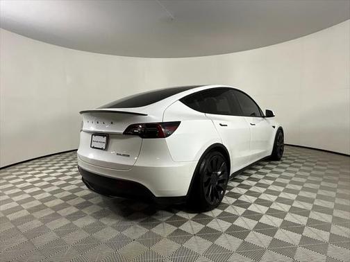 2022 Tesla Model Y Performance Dual Motor All-Wheel Drive