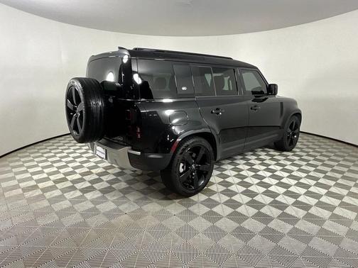 2023 Land Rover Defender 110 S