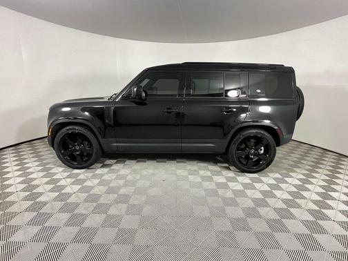 2023 Land Rover Defender 110 S