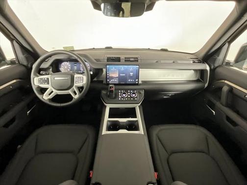 2025 Land Rover Defender 110 P400 S