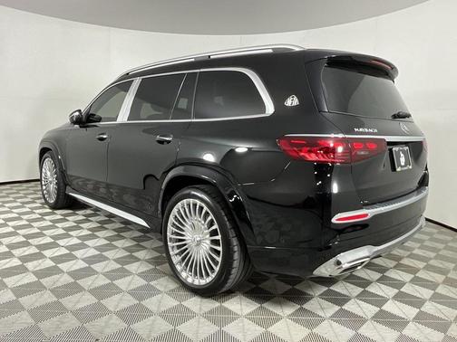 2025 Mercedes-Benz Maybach GLS 600 4MATIC