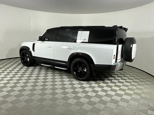 2024 Land Rover Defender 130 P400 S