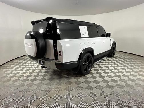 2024 Land Rover Defender 130 P400 S