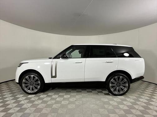 2025 Land Rover Range Rover P530 SE