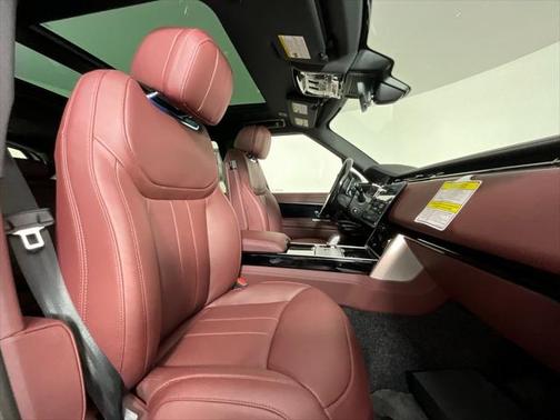 2025 Land Rover Range Rover P530 SE