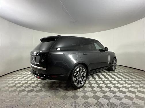 2023 Land Rover Range Rover Autobiography