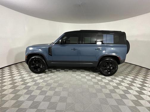 2025 Land Rover Defender 110 P300