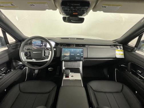 2025 Land Rover Range Rover P530 SE 7 Seat