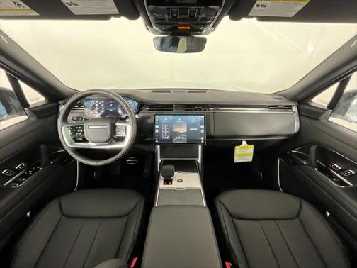 2025 Land Rover Range Rover P530 SE