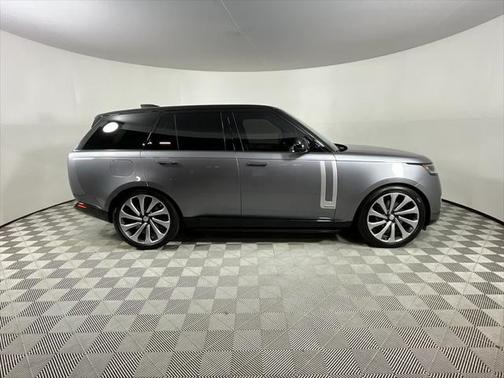 2025 Land Rover Range Rover P530 Autobiography