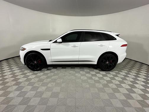2018 Jaguar F-PACE S