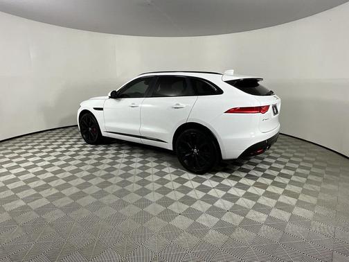 2018 Jaguar F-PACE S