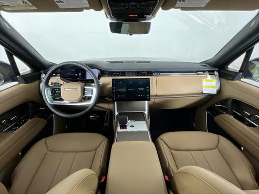 2025 Land Rover Range Rover P530 SE