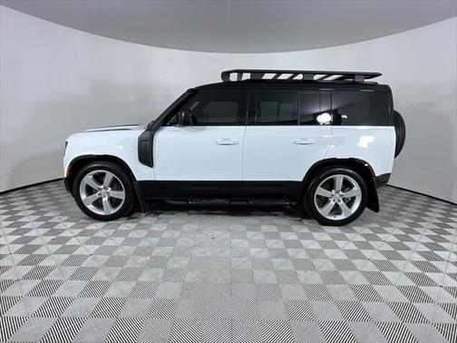 2024 Land Rover Defender 110 P400 X-Dynamic SE