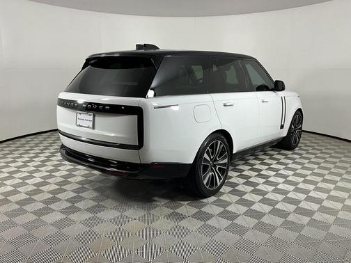2024 Land Rover Range Rover SE