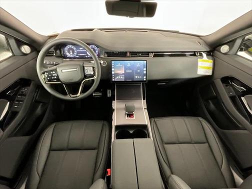 2026 Land Rover Range Rover Evoque Dynamic SE