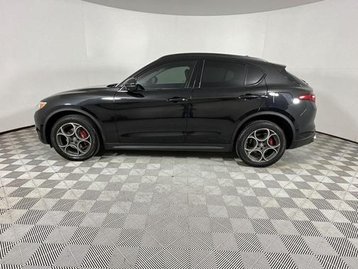 2018 Alfa Romeo Stelvio Sport