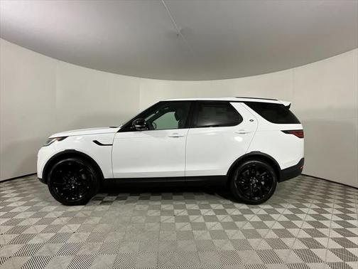 2025 Land Rover Discovery P300 S