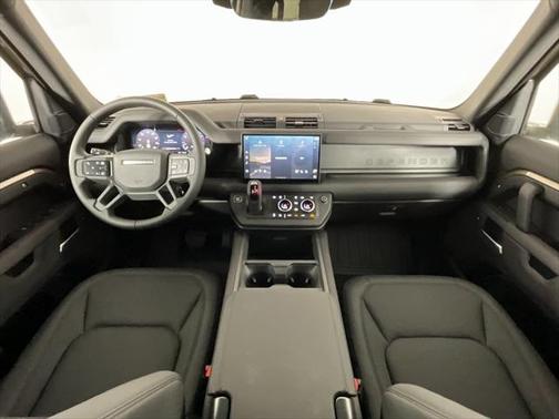 2025 Land Rover Defender 110 P300