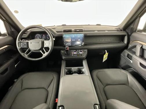 2025 Land Rover Defender 110 P400 S