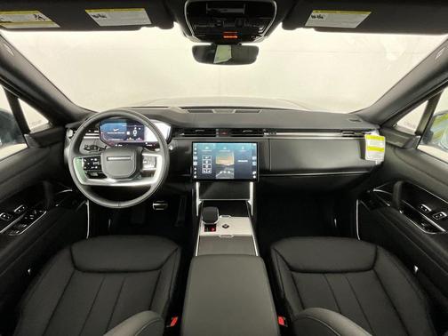 2026 Land Rover Range Rover P400 SE