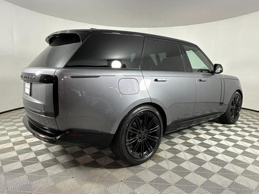 2026 Land Rover Range Rover P400 SE